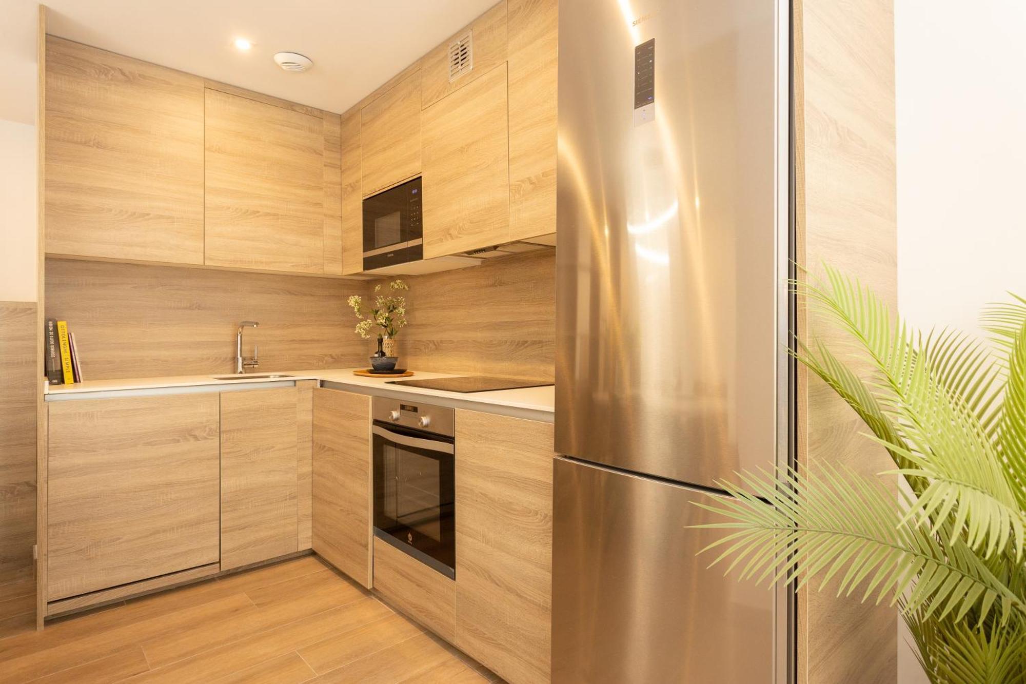General Oraa - Darya Living Apartment Мадрид Екстериор снимка