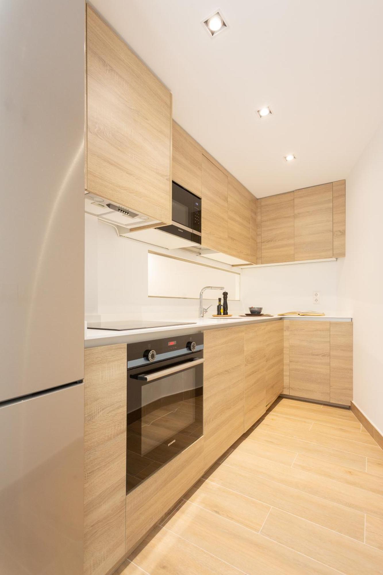 General Oraa - Darya Living Apartment Мадрид Екстериор снимка
